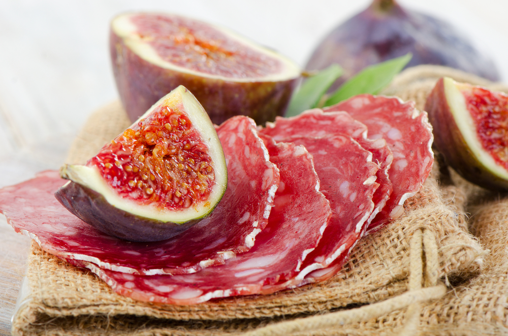 Pairing Salami with Fruit: Sweet Meets Savoury